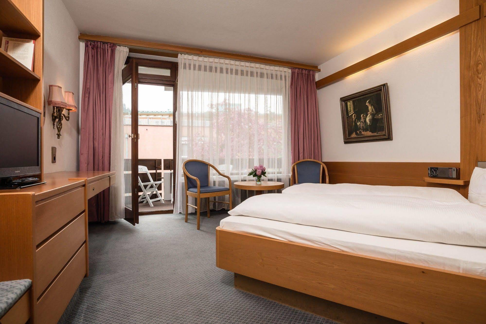 Kronen Hotel Bad Liebenzell Kültér fotó